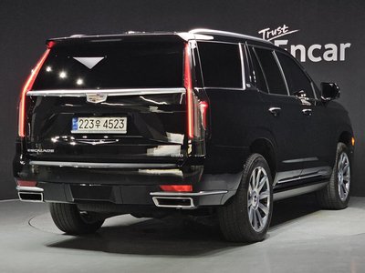 2022 Cadillac ESCALADE 5TH GENERATION photo 4