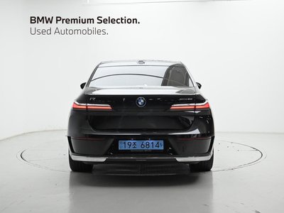 BMW I7 - 3