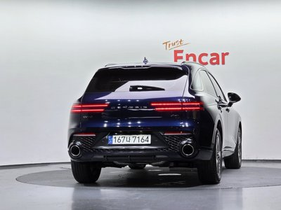 صورة 4 لـ 2021 Genesis GV70