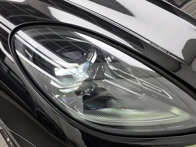 PORSCHE MACAN - 9
