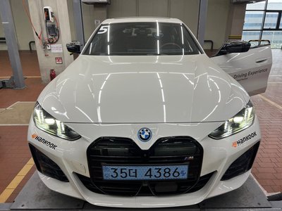 BMW I4 - 1