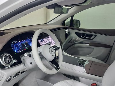 MERCEDES-BENZ EQS - 9