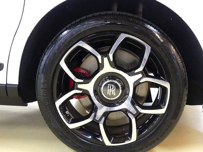 ROLLS-ROYCE CULLINAN - 9