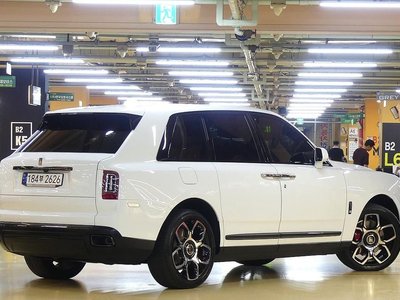ROLLS-ROYCE CULLINAN - 2
