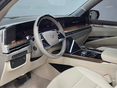 CADILLAC ESCALADE - 8