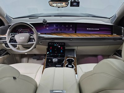 CADILLAC ESCALADE - 4