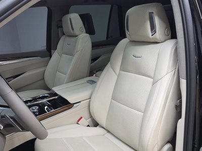 CADILLAC ESCALADE - 9