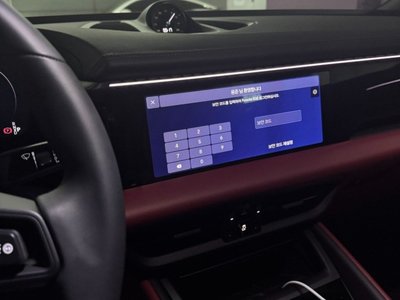 PORSCHE MACAN - 7
