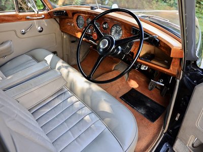 BENTLEY S2 STANDARD SALOON - 9