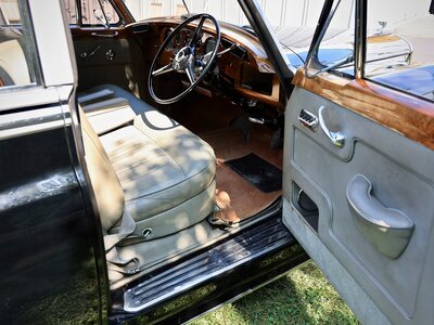 BENTLEY S2 STANDARD SALOON - 8