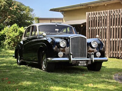 BENTLEY S2 STANDARD SALOON