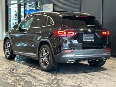 صورة 4 لـ 2023 Mercedes-BENZ GLA