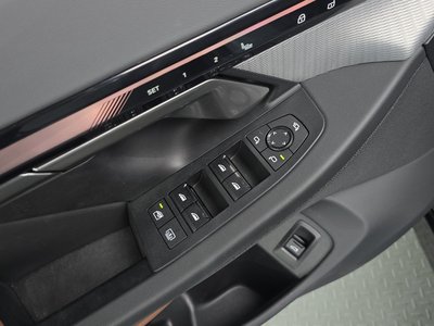 صورة مصغرة 29 لـ 2024 BMW 5 SERIES