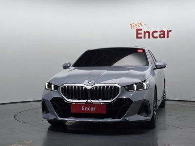 صورة 2 لـ 2024 BMW 5 SERIES
