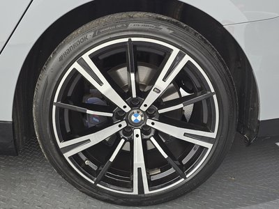 صورة 8 لـ 2024 BMW 5 SERIES