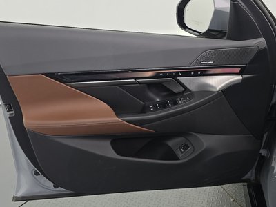 صورة مصغرة 14 لـ 2024 BMW 5 SERIES