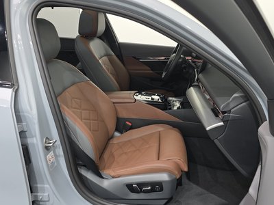 صورة مصغرة 16 لـ 2024 BMW 5 SERIES