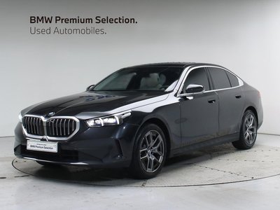 BMW 5 SERIES - 1