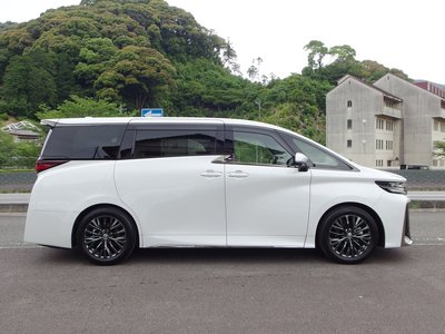 TOYOTA VELLFIRE - 4