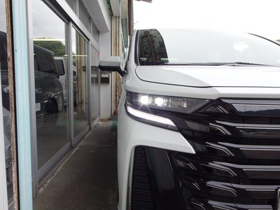 TOYOTA VELLFIRE - 6