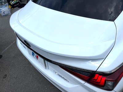 صورة مصغرة 32 لـ 2022 Lexus ES