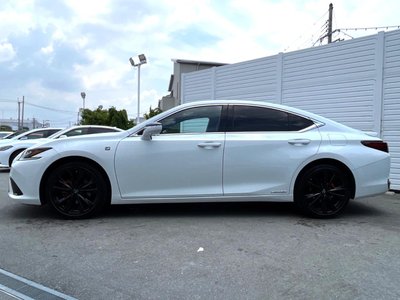 صورة مصغرة 28 لـ 2022 Lexus ES