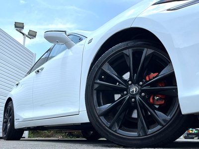 صورة مصغرة 18 لـ 2022 Lexus ES