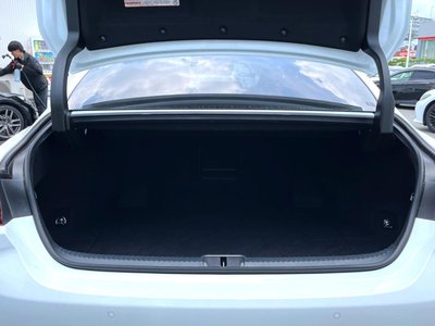 صورة مصغرة 14 لـ 2022 Lexus ES