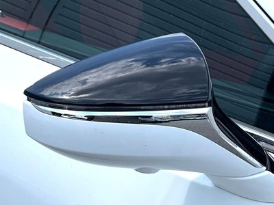 صورة مصغرة 34 لـ 2022 Lexus ES