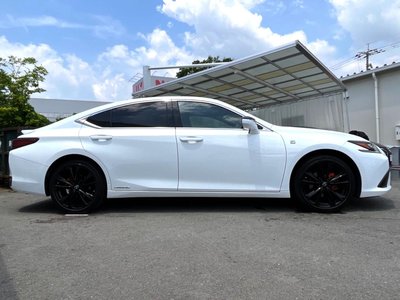 صورة مصغرة 24 لـ 2022 Lexus ES