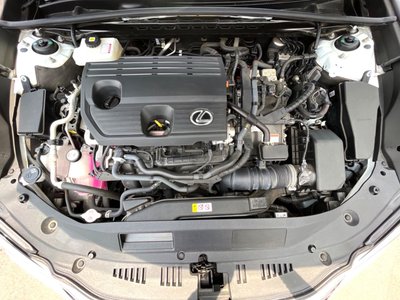 صورة مصغرة 21 لـ 2022 Lexus ES