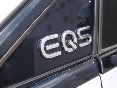 MERCEDES-BENZ EQS - 7