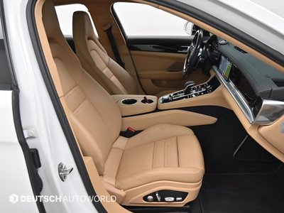 PORSCHE PANAMERA - 10