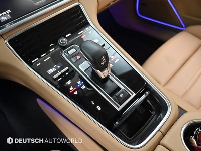 PORSCHE PANAMERA - 9