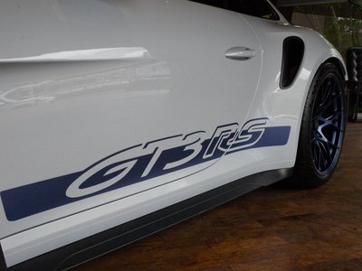 PORSCHE 911 - 9