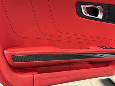 MERCEDES-BENZ SLS-CLASS ROADSTER AMG 2012 thumbnail 9