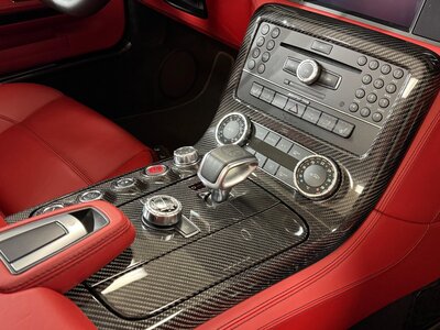 MERCEDES-BENZ SLS-CLASS ROADSTER AMG 2012 thumbnail 11