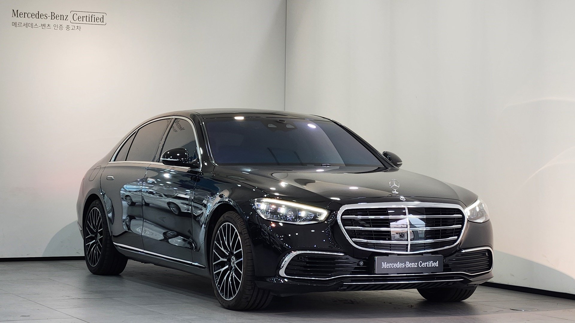 MERCEDES-BENZ S-CLASS - View 1