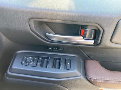 TOYOTA LAND CRUISER 250 - 8