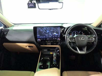 2022 Lexus NX — миниатюра 21