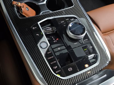 2025 BMW X7 — миниатюра 12