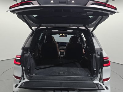 2025 BMW X7 — миниатюра 25
