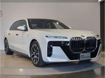 2025 BMW 7 SERIES — фото 6