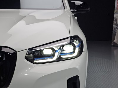 صورة 9 لـ 2023 BMW X3