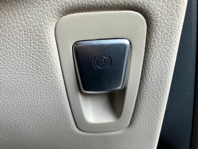 2022 Mercedes-BENZ V-CLASS — миниатюра 32