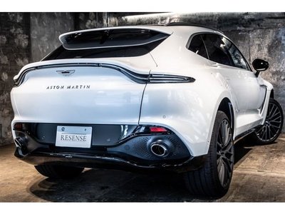 ASTON MARTIN DBX - 3
