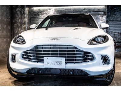 ASTON MARTIN DBX - 4