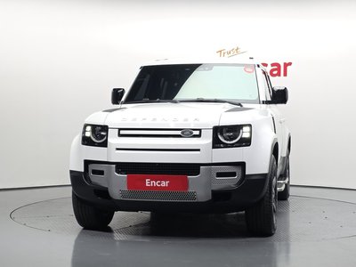 LAND ROVER DEFENDER - 2