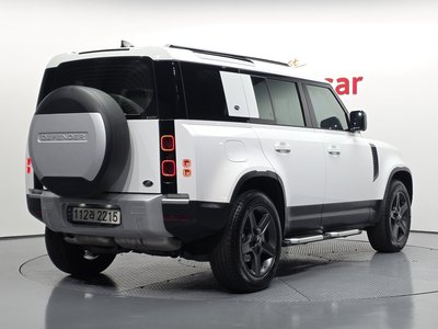 LAND ROVER DEFENDER - 3