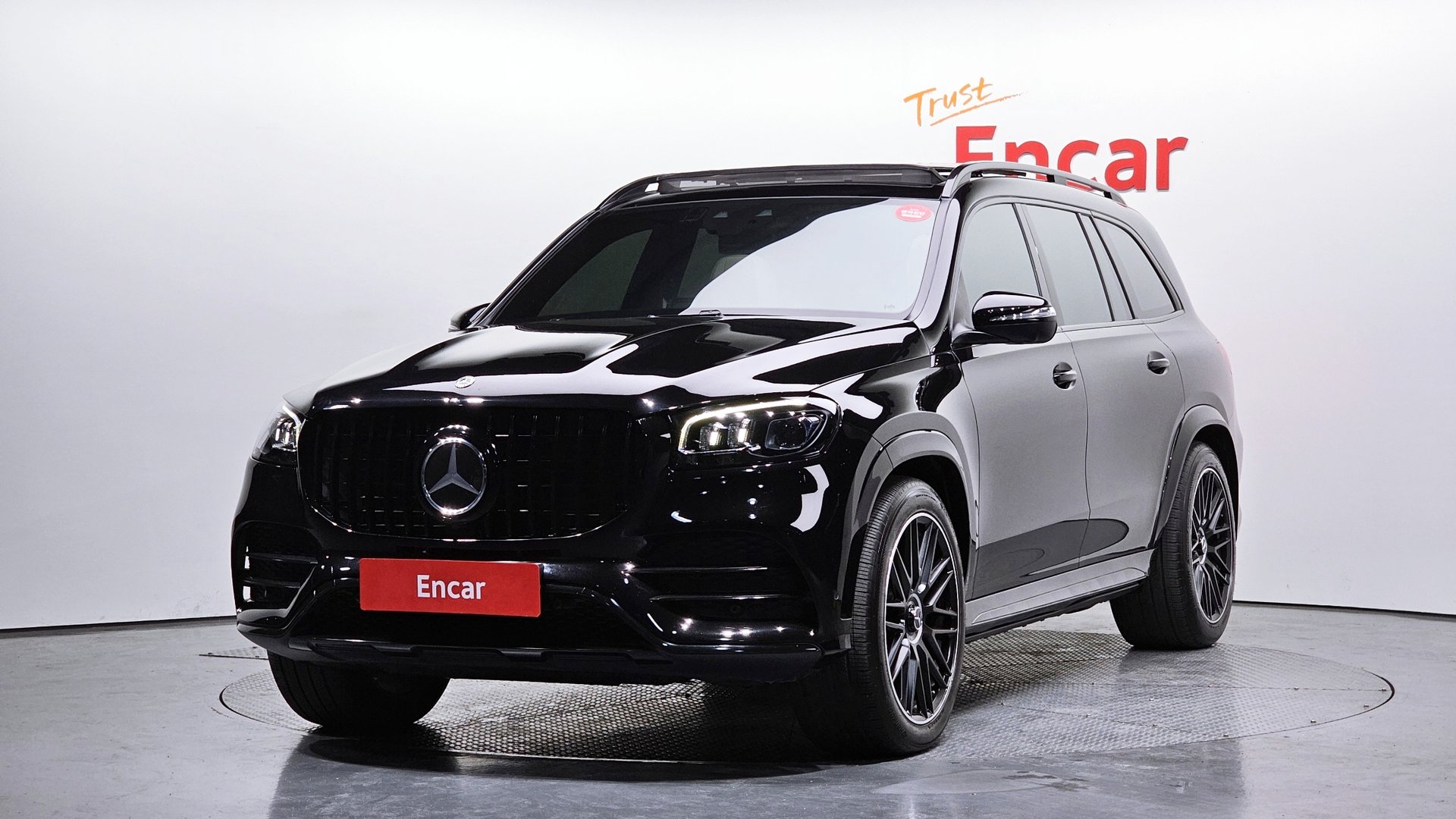 MERCEDES-BENZ GLS - View 1